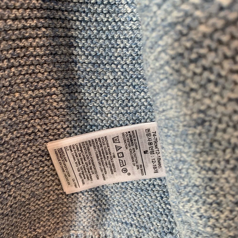 New Baby Gap Boy Knit Shark Hood Button Sweater - Picture 5 of 7